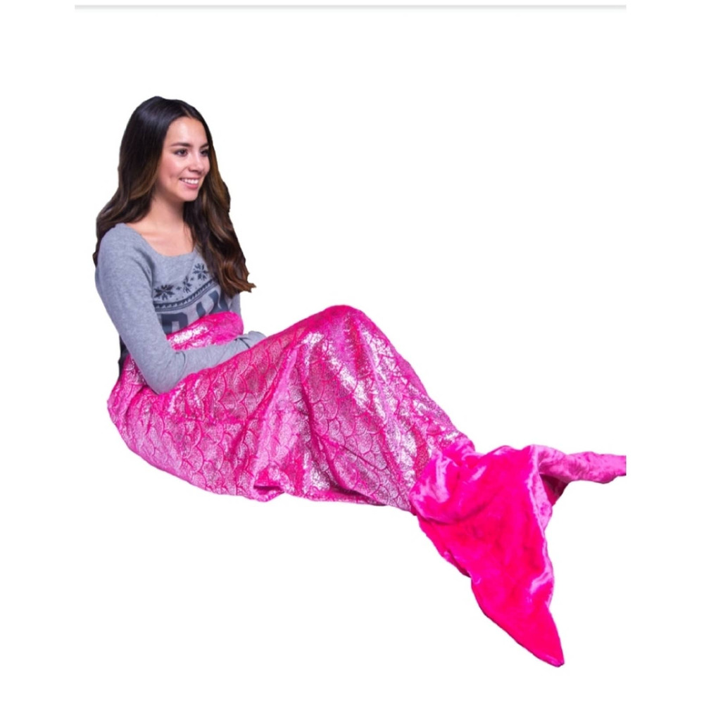 Shimmery Pink Mermaid Tail Blanket NWT